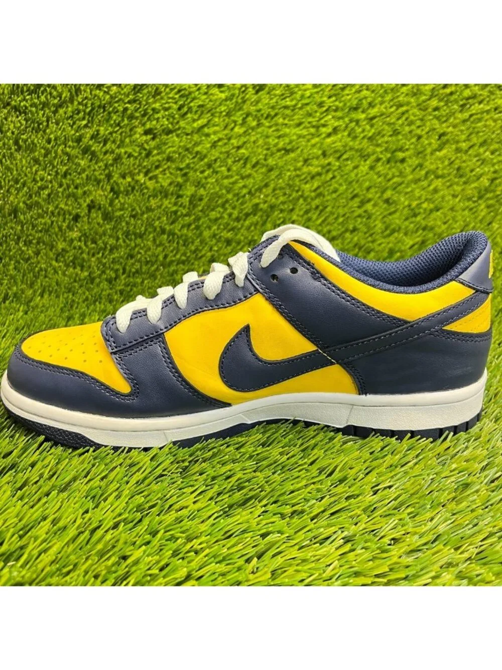 Nike Dunk Low Boys Size 7Y Yellow Blue Athletic Walking Leather Shoes Sneakers